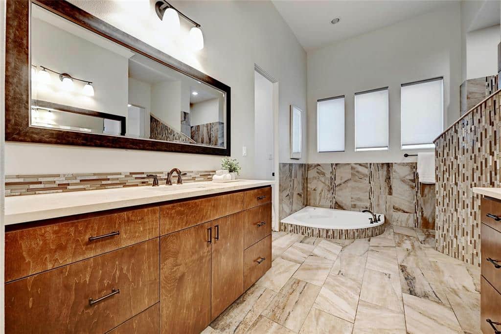 Spa-inspired owner bath